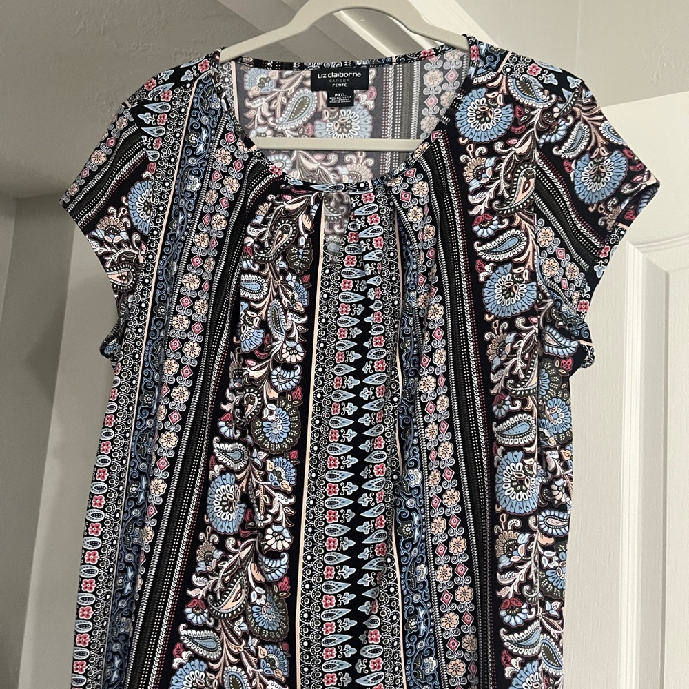 Liz Claiborne Black and White Tie Front Blouse Cap Sleeve